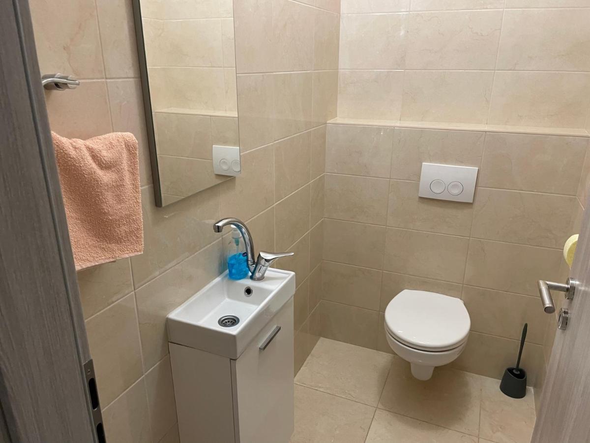 Pinezići Villa Mira ***** מראה חיצוני תמונה
