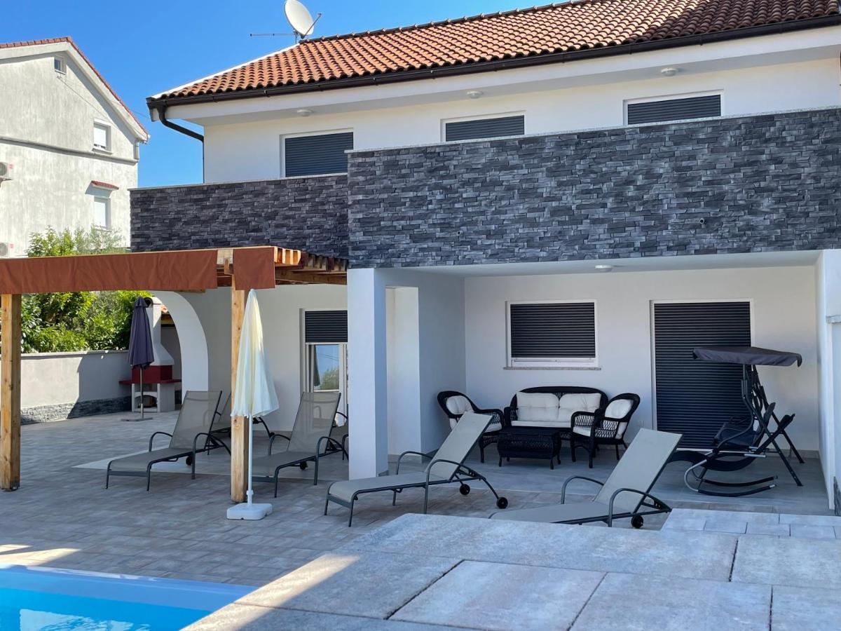 Pinezići Villa Mira ***** מראה חיצוני תמונה