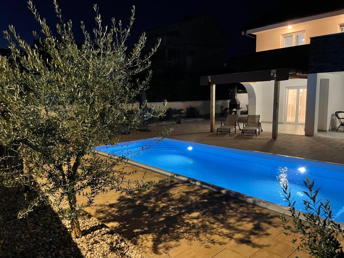 Pinezići Villa Mira ***** מראה חיצוני תמונה